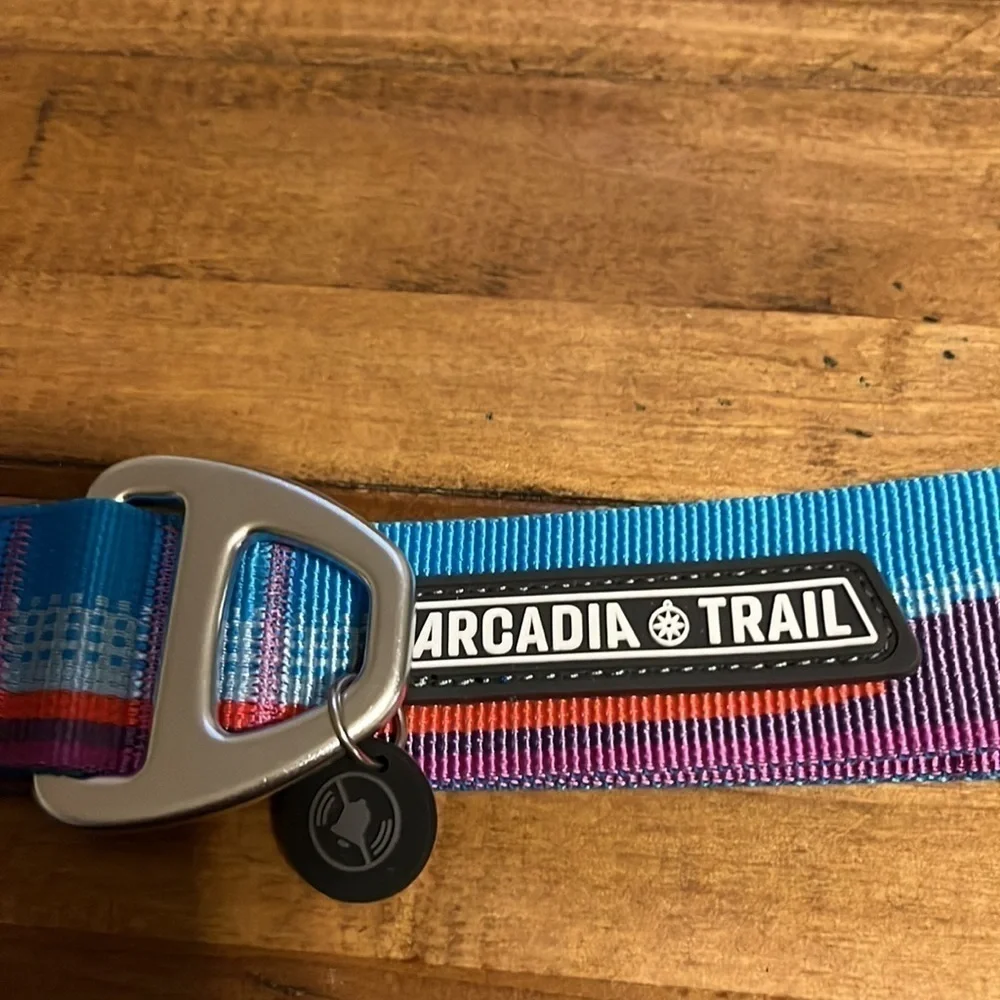 Arcadia Trail of collar